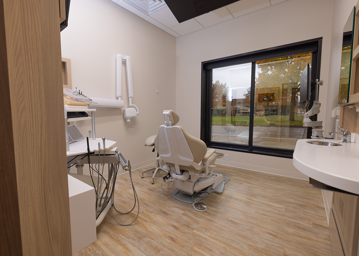 Dentistry at Somerset private dentist room with chair and tools