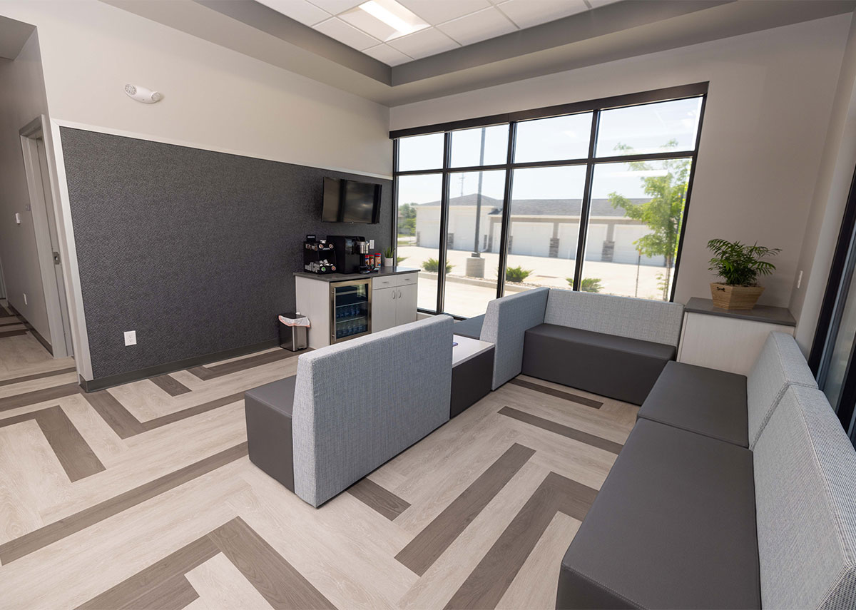 Prairie Lakes Pet Hospital Waiting Area